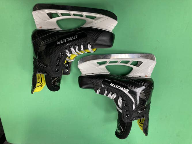 Senior Bauer Supreme Ignite Pro+ Hockey Skates 8 (New)