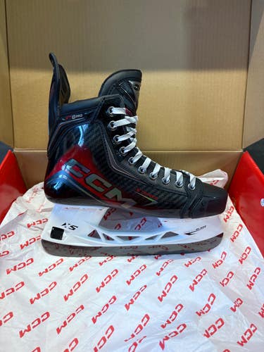 CCM JetSpeed FT8 Pro Hockey Skates [SKFT8P-SR]