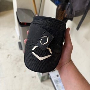 Black Senior EvoShield Elbow Guard Elbow Protection (Used)