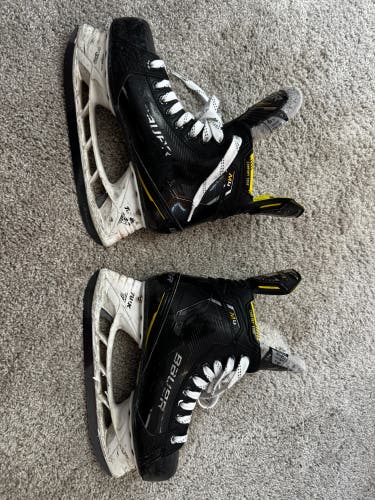 Bauer Supreme M4 Hockey Skates Size 6.5 (Used)