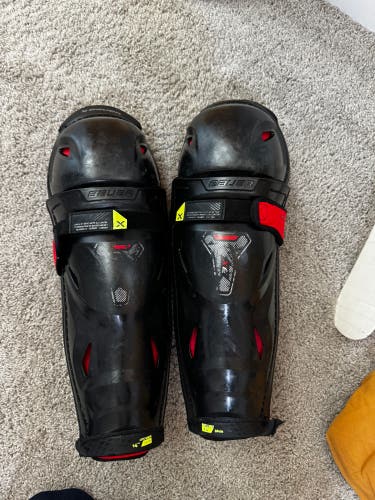 Senior Bauer Vapor 3X 14" Shin Pads (Used)