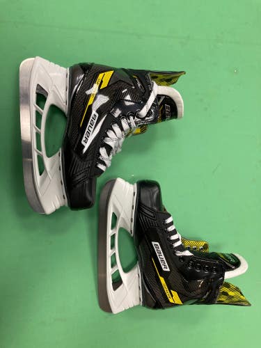 Senior Bauer Supreme Ignite Pro Hockey Skates 7 (New)