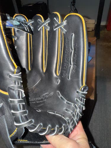 Mizuno RH Baseball Glove 12" (New) KIP