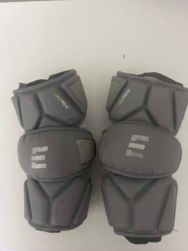 Adult Large Epoch Integra Arm Pads (Used)