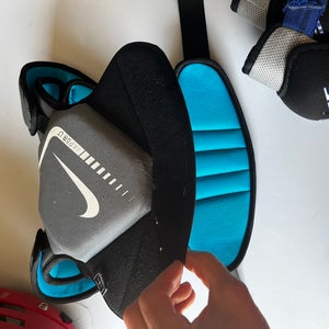 Youth Medium Nike Vapor LT Shoulder Pads (Used)