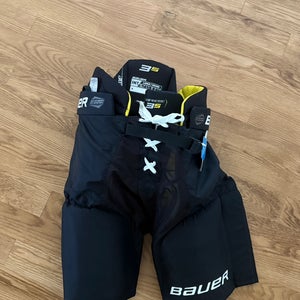 Large Intermediate Bauer Supreme 3S Hockey Pants  (New)