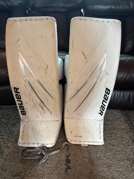 Small Bauer Hyperlite 2 Goalie Leg Pads (Used)