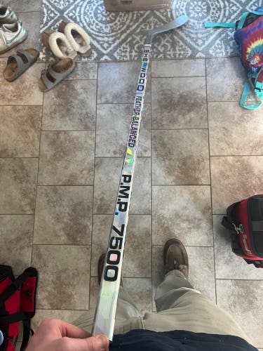 Senior Sher-Wood Right Handed Hockey Stick P28 (New)