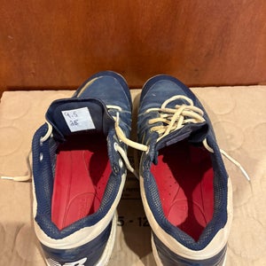 Blue Men's Size M 9.5 (W 10.5) Adult New Balance Low Top 4040 Metal (Used)