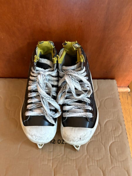 Bauer Supreme One60 Hockey Goalie Skates Regular Width  Size 2 (Used)