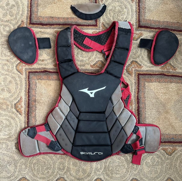 Mizuno Samurai Adult Catchers Chest + Shins And EvoShield Helmet W/skull Cap