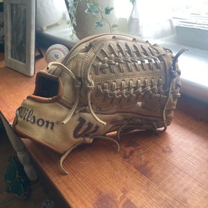 Wilson RH A2K Baseball Glove 11.75" (Used)