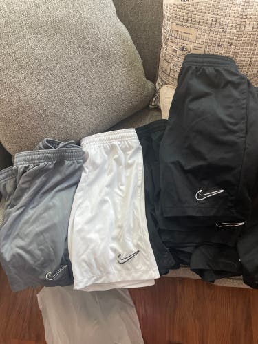 Boys size medium Nike dri fit shorts