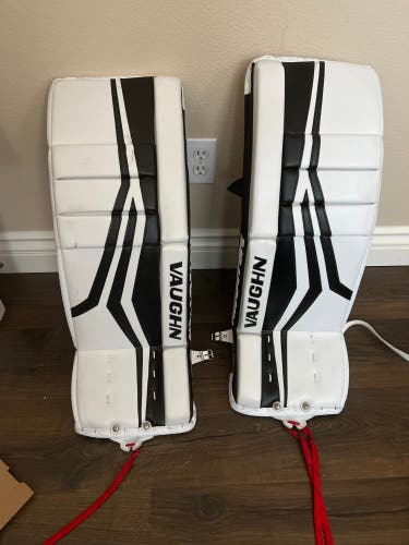 28"  Velocity Goalie Leg Pads (Used)