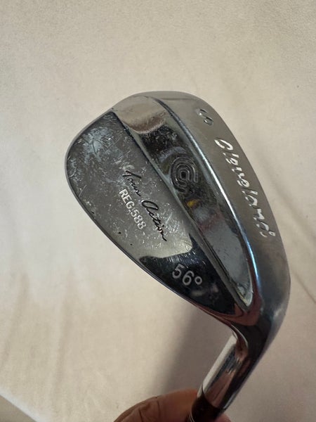 Men's Cleveland Right Handed Wedge Wedge Flex 56 Degree Steel Shaft (Used)