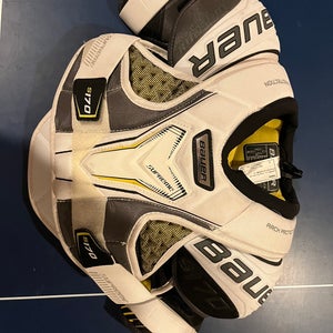 Senior Small Bauer Supreme S170 Shoulder Pads (New)