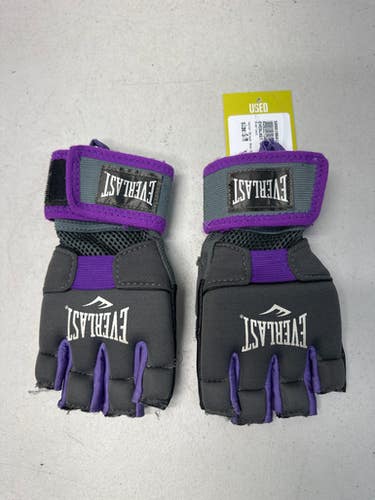 Used Everlast Martial Arts Gloves Black And Purple S/M 11835-S000196813