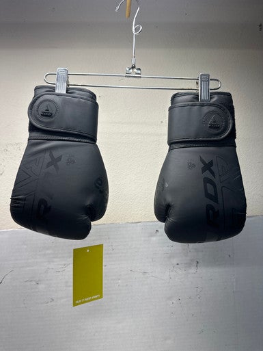 Used Boxing Gloves Black SM 11835-S000196809