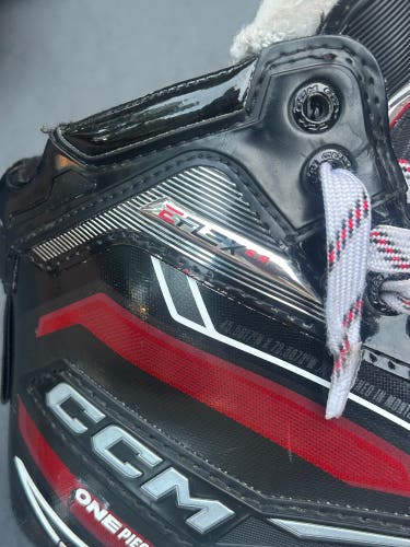 CCM EFLEX 6.9 Hockey Goalie Skates 8.5 (Used)