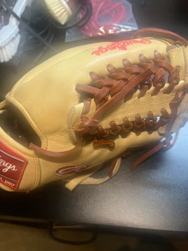 Rawlings RH Heart of the Hide Baseball Glove 11.75" (Used)