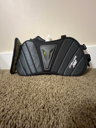 Used Stx stallion 200 rib pads