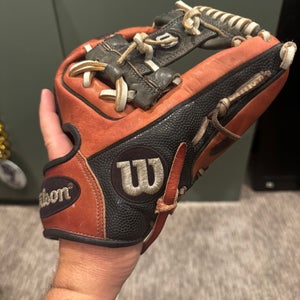 Wilson Infield RH A2000 1786 Baseball Glove 11.5" (Used)