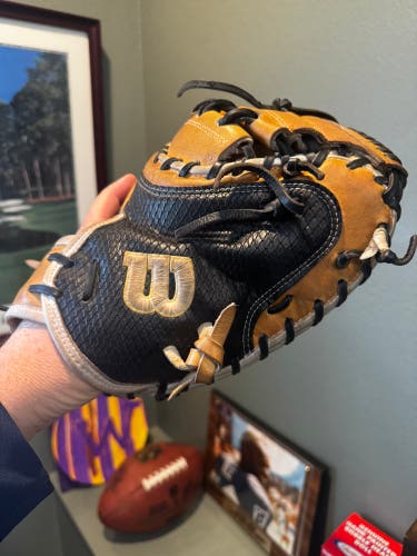 Wilson RH Catcher's A2K Baseball Glove 33.5" (Used)