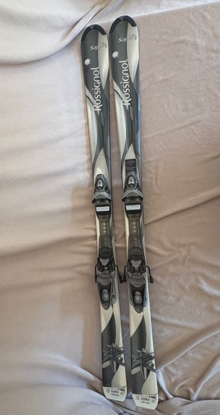 Women's All Mountain 146 cm Rossignol Saphire 3 Skis With Bindings (Used)
