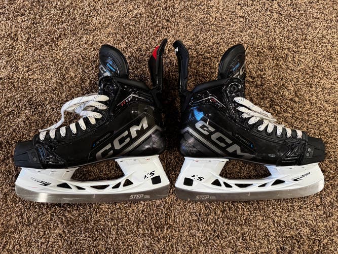 2023 CCM JetSpeed FT690 Hockey Skates Regular Width 7.5 (Used)