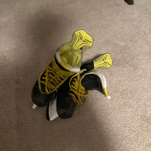 Bauer Hockey Skates 7.5 (Used)