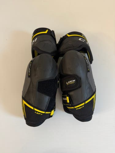 Used Senior Medium CCM Tacks 9080 Elbow Pads