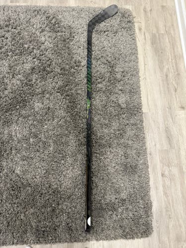 Warrior Covert QR6 pro Right Handed Hockey Stick P28 (Used)