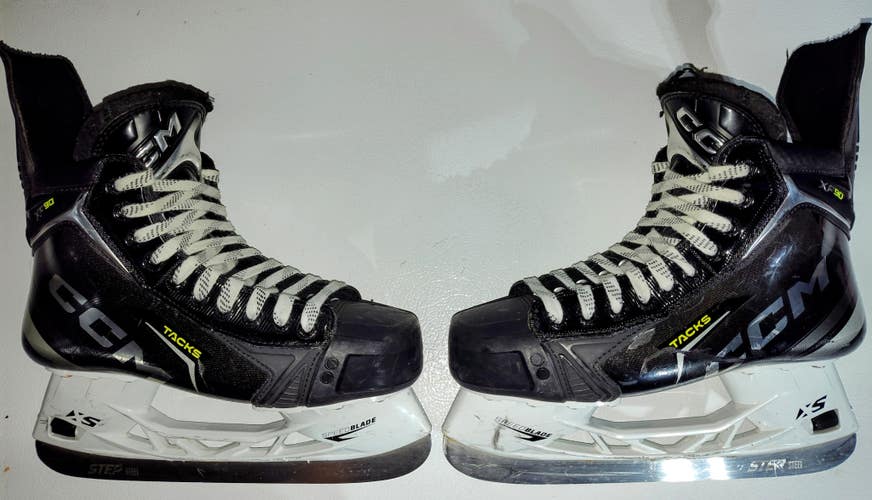 2024 CCM Tacks XF 90 Hockey Skates Regular Width 7 (Used)
