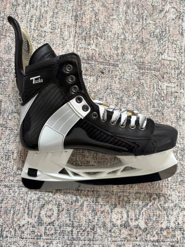 CCM Tacks 652 Pro Hockey Skates Regular Width 10 (New)