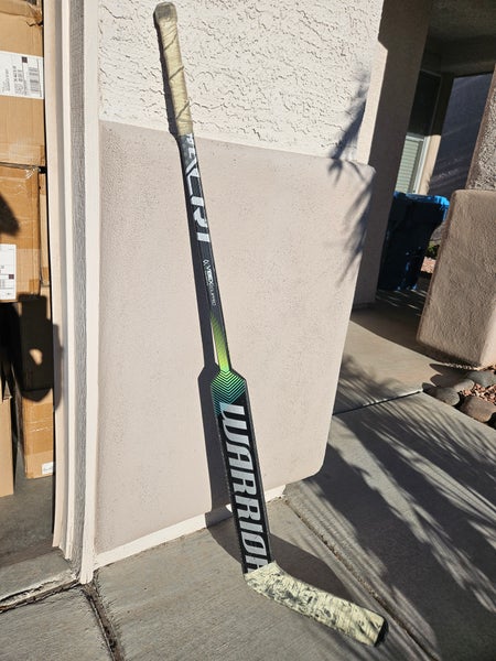Intermediate Warrior Ritual CR1 Regular Goalie Stick 23.5"