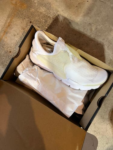 Nike Sock Dart