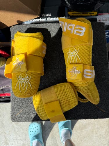 Yellow Senior  Elbow Protection (Used)