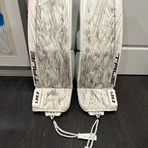 34"  2020 True L20.2 Goalie Leg Pads  (Used)