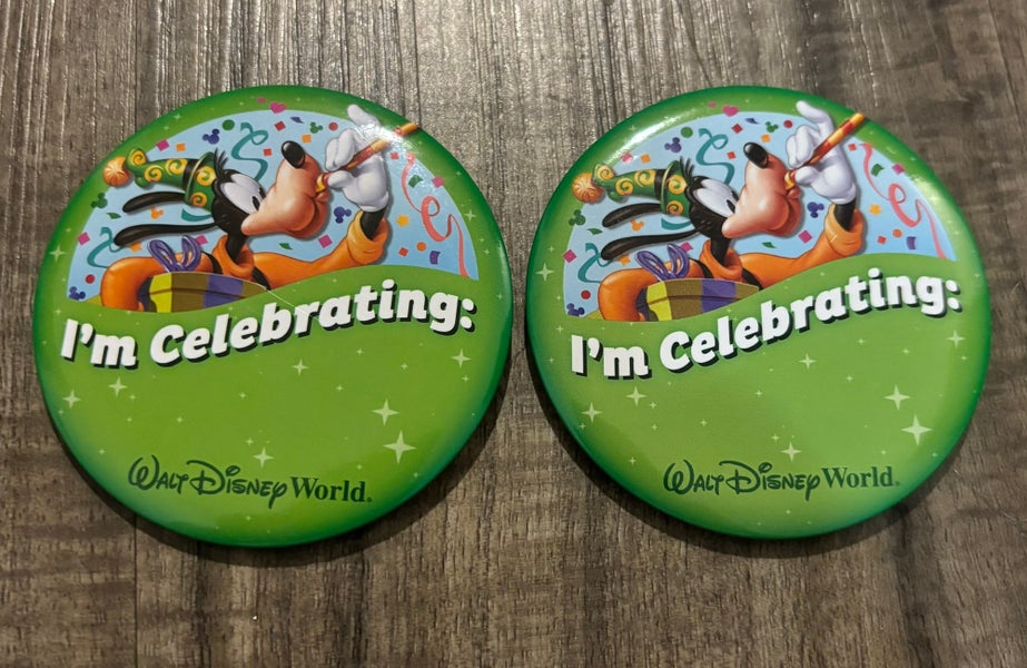 Walt Disney World I’m Celebrating Button Pins Lot of 2 Brand New