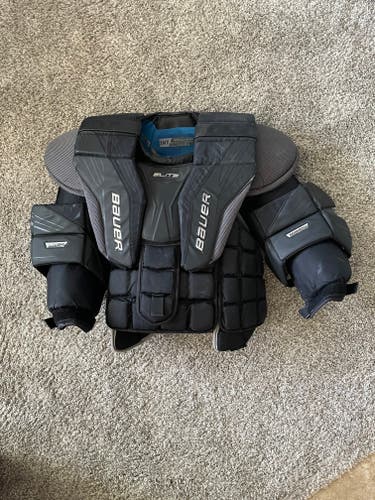 Medium Bauer Elite Goalie Chest Protector (Used)