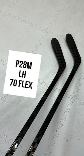 Senior(2x)Left P28M 70 Flex ProBlackStock™ Unbranded Blackouts Pro Stock Nexus Hockey Sticks