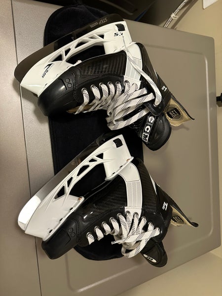 CCM Tacks 652 (XF) Pro Hockey Skates Regular Width   7 (Used)