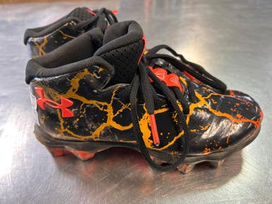 Used Under Armour CLEAT BB/SB Cleats Black Junior 01.5 11868-S000064172