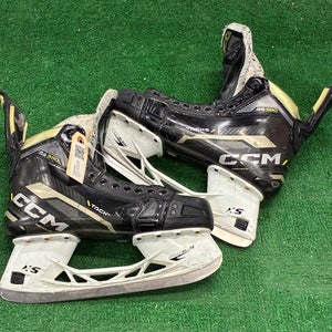 Senior CCM AS-580 Hockey Skates 9 (Used)