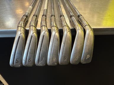 Used Taylormade M6 Mens Iron Set RH 6I-GW/AW 11339-S000192296