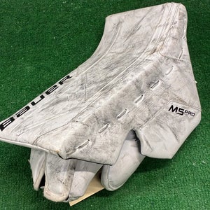 White Intermediate Bauer M5 Pro Goalie Gloves & Blockers Regular (Used)