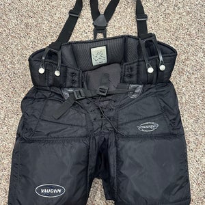 Junior XL Vaughn V7 Hockey Goalie Pants (Used)