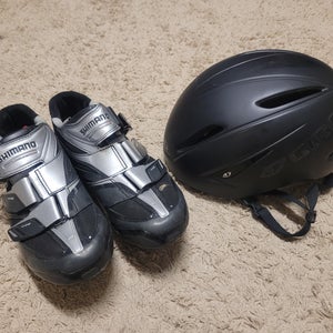 Giro Air Attack Aero Bike Helmet with Shimano clip-in buckle shoes