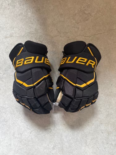 14” Bauer NCAA Colorado College 2S Pro Hockey Gloves Black