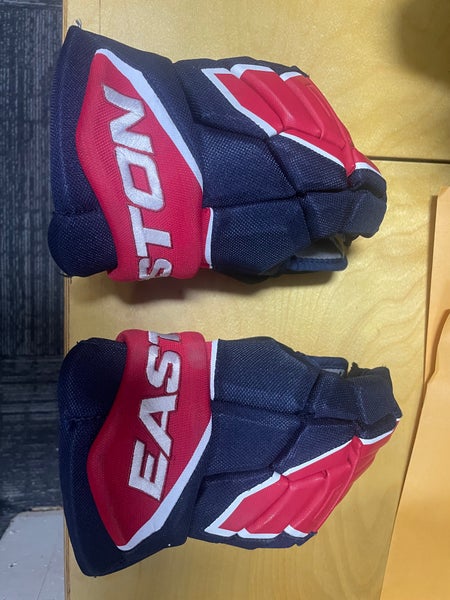 Easton Synergy 650 Gloves 11" (Used)